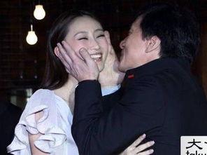 明星被亲热,镜头下的温馨瞬间
