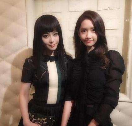 中韩女明星合影,时尚风采碰撞