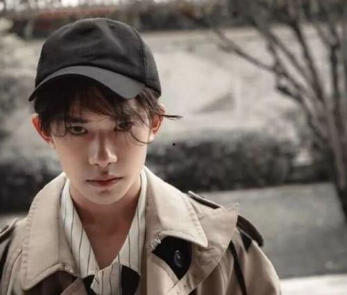 易烊千玺吃瓜娱乐圈,娱乐圈吃瓜背后的故事